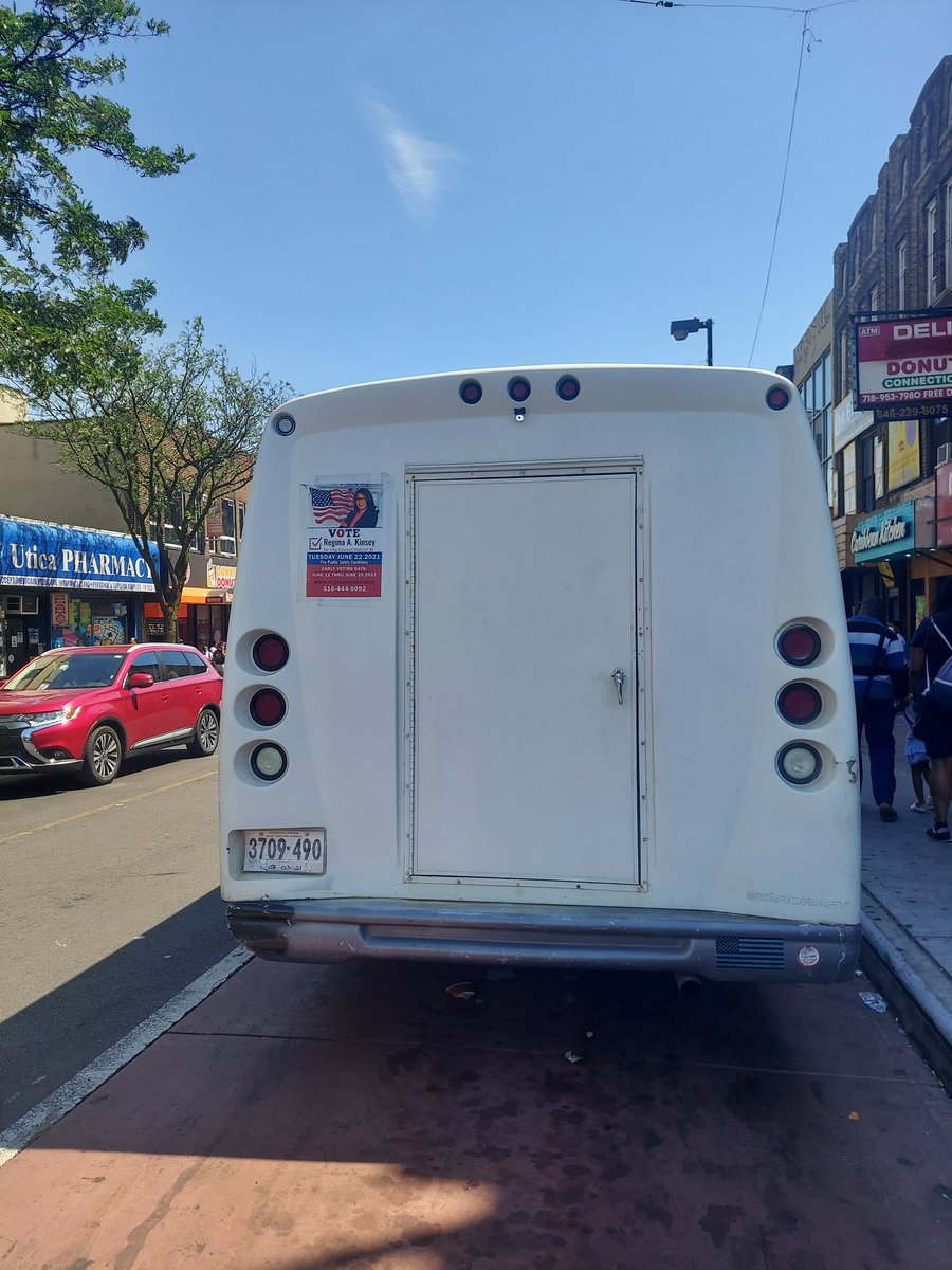 Chrislejohnyc's tweet photo. Just caught Regina Kinsey, Democratic Candidate for disrict 35 @KinseyRee new posters on a $2 van In Crown Heights #brooklyn #nyc #newyorkcity #NewYork #bk #CommonSense #publicsafety #prosafety #safetyfirst #gotv #fortgreene #prospectheights #democrats #democratic #pba @NYCPBA https://t.co/IbYqewp14t