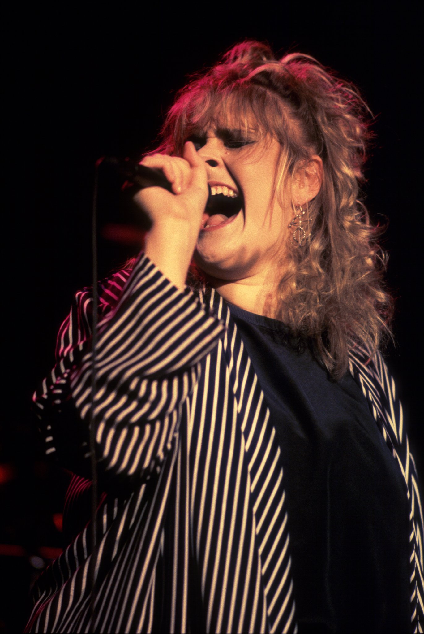 Happy Birthday to Alison Moyet, seen here performing at Park West on August 24, 1987. : Paul Natkin 