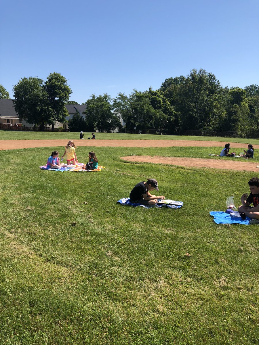 Nicki Poturalski tweet media