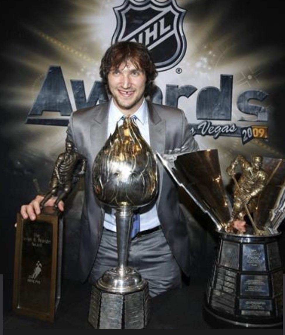 CapsChirp's tweet photo. #OTD June 18, 2009 in #capshistory
Alex Ovechkin won the Hart Trophy, Lester B. Pearson Award and Maurice Richard Trophy, winning all four for the second straight year.
#ovechkin #ovi #alexovechkin #GOAT #nhl #NHLAwards #HockeyTwitter #ALLCAPS #Capitals #Caps #dchockey #Gr8 https://t.co/okcF7RnIq6