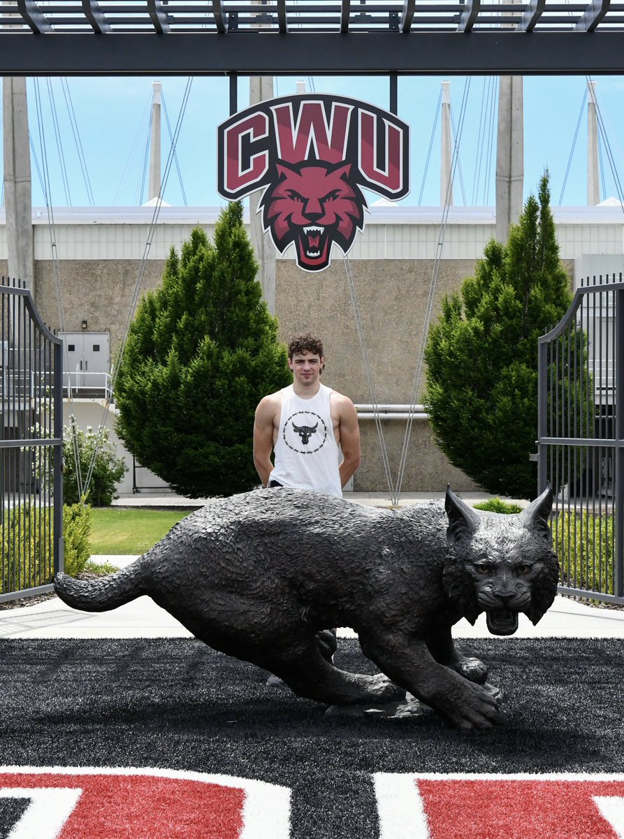 Huge thank you to @CoachT_CWU and the rest of the coaching staff at <a href="/CWUFB/">CWU Football</a> for having me out for an unofficial visit! <a href="/CoachLever/">dan lever</a> @CoachWoodyToms <a href="/BrandonHuffman/">Brandon Huffman</a>