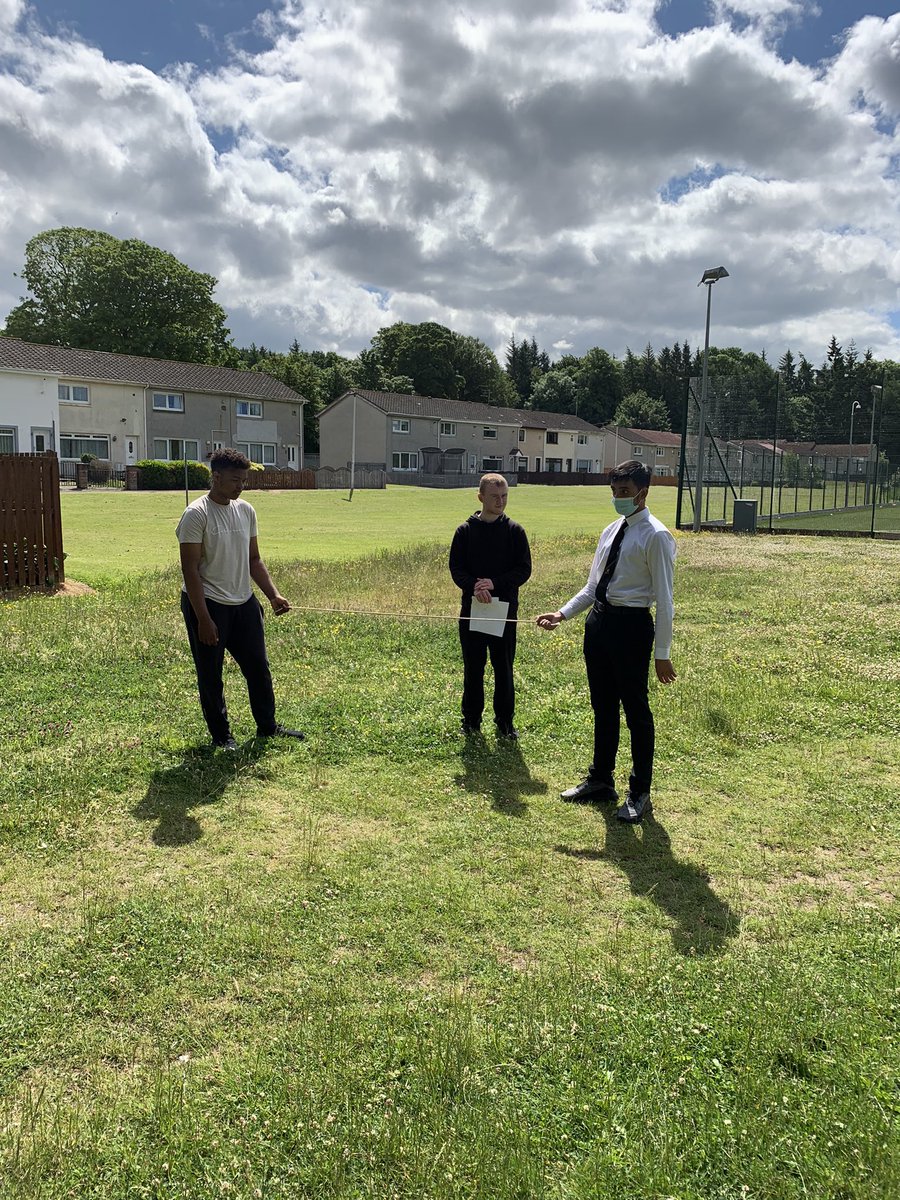 Mr Thompson tweet media