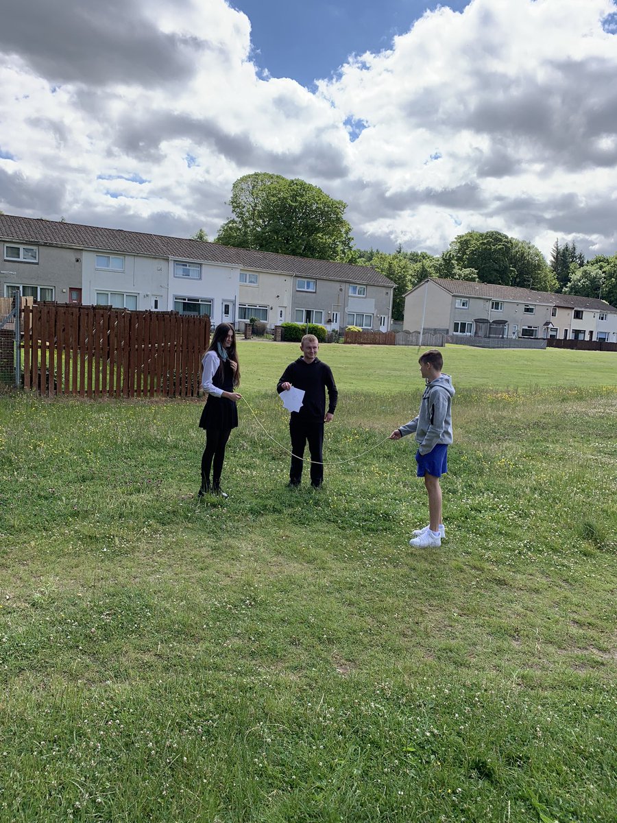 Mr Thompson tweet media