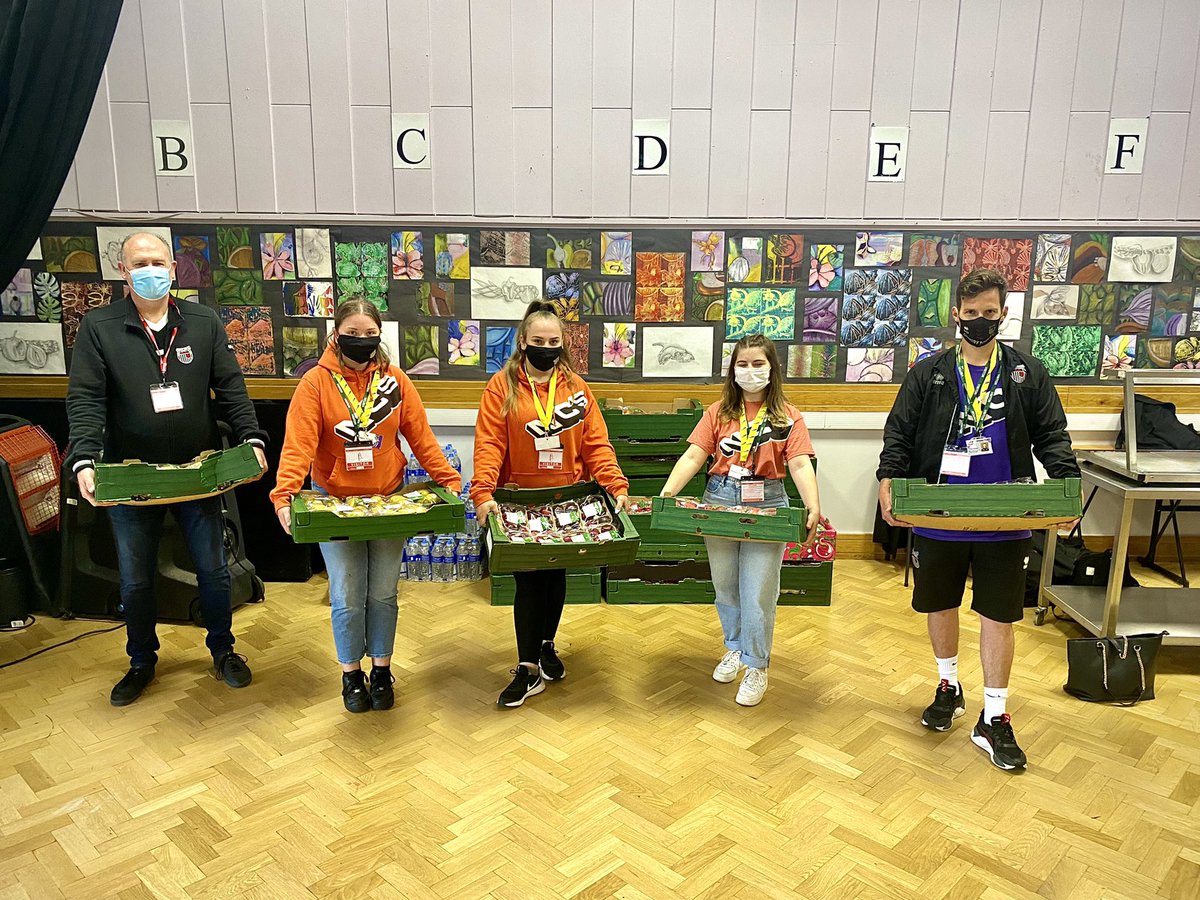 h15church's tweet image. Brilliant day giving away 3,000+ pieces of wonderful quality surplus fruit at @HavelockAcademy &amp;amp; @HumberstonA supporting the amazing work of @GTFCSET &amp;amp; @NCS. Huge thanks to @TeamTBBT part of @XcessNetwork who arranged this donation from @WorldwideFruit1
#FruityFriday ❤️🍏🍑🍌🍒🍇