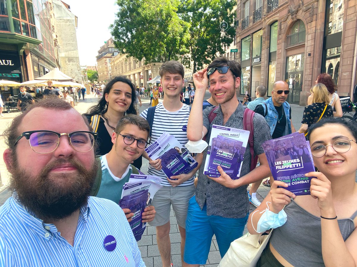 Une bonne après midi de tractage à destination des jeunes (mais pas que) dans les rues de #Strasbourg 🤩
À dimanche dans les urnes ! 💜
#1jour1action #JeunesAvecFilippetti