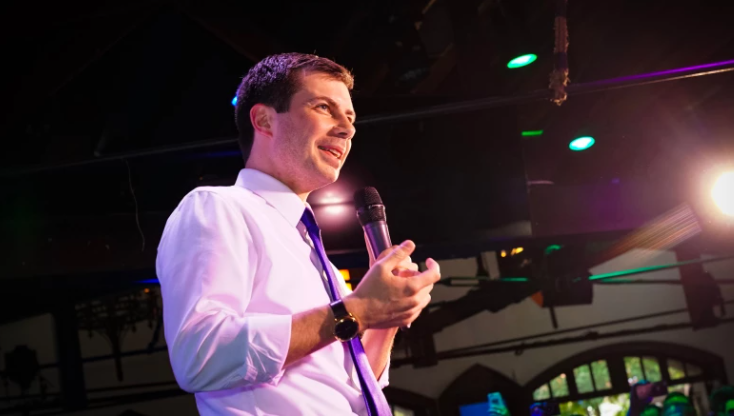 AprilBolduc's tweet photo. Lots of talk re #EV at the #RoadmapForth Conference. U.S. Sec. of Transportation Pete Buttigieg said to halve GHG emissions by 2030 "transportation being such a big part of the problem also carries an opportunity to be the biggest part of the solution." https://t.co/aWikoZfs6y https://t.co/kC25BoTm1f