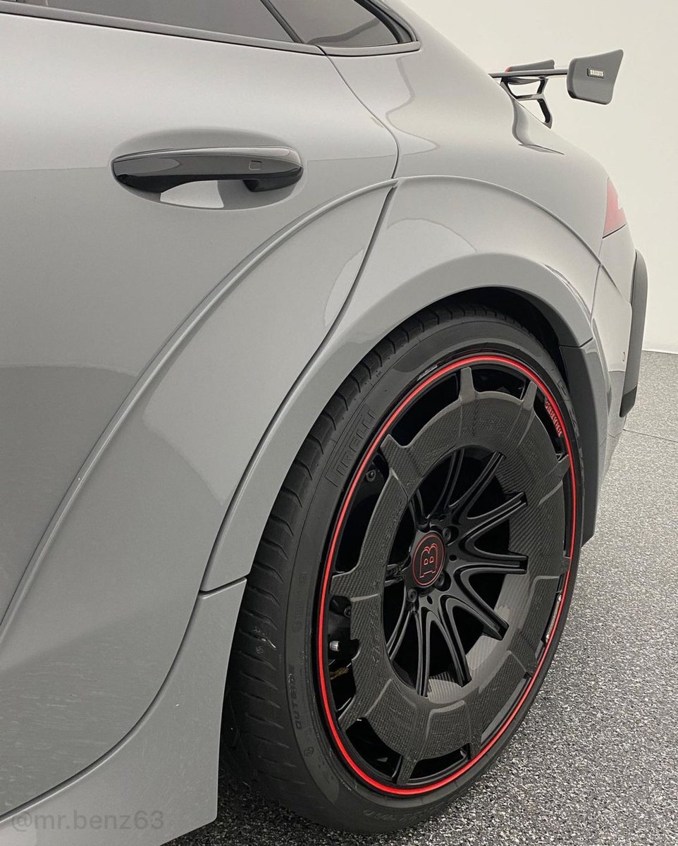 Justbillionaire's tweet photo. Barbus Rocket 900 🚀 https://t.co/6ZGgKlokUM