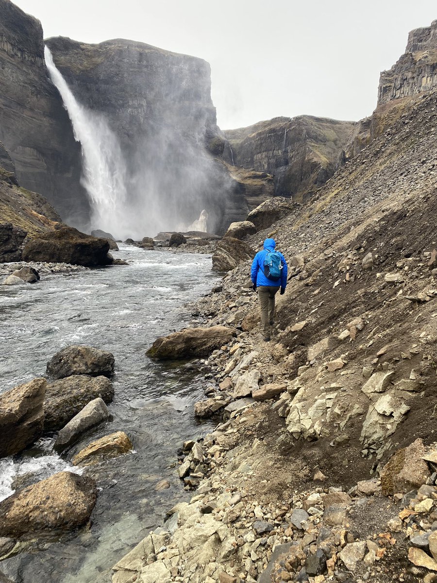 FloydTeachFilm's tweet photo. I’m in Iceland. I’m not coming home. https://t.co/hPTenKBPWg