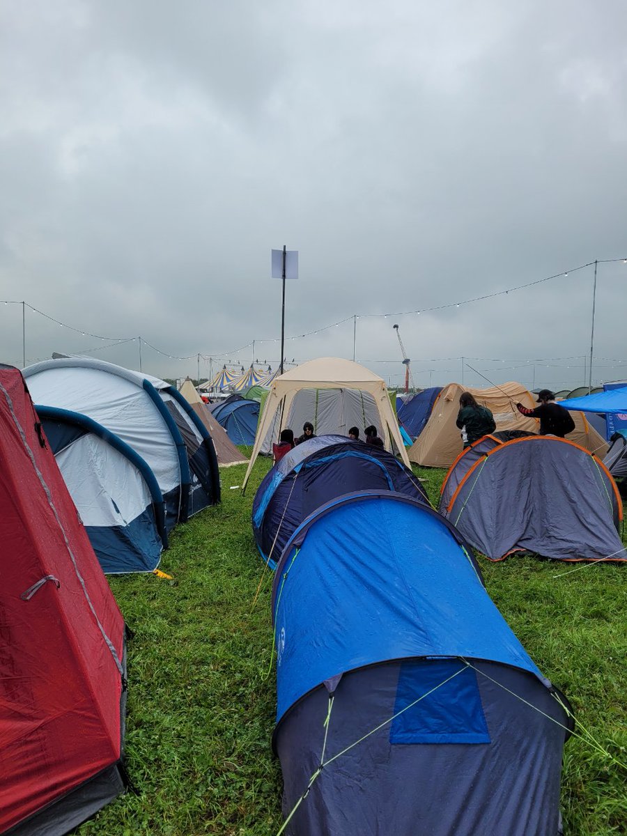 peedy62's tweet photo. Two years since our last festival. Nothing changes #drownload pilot. https://t.co/5WT5ZJ0pbH
