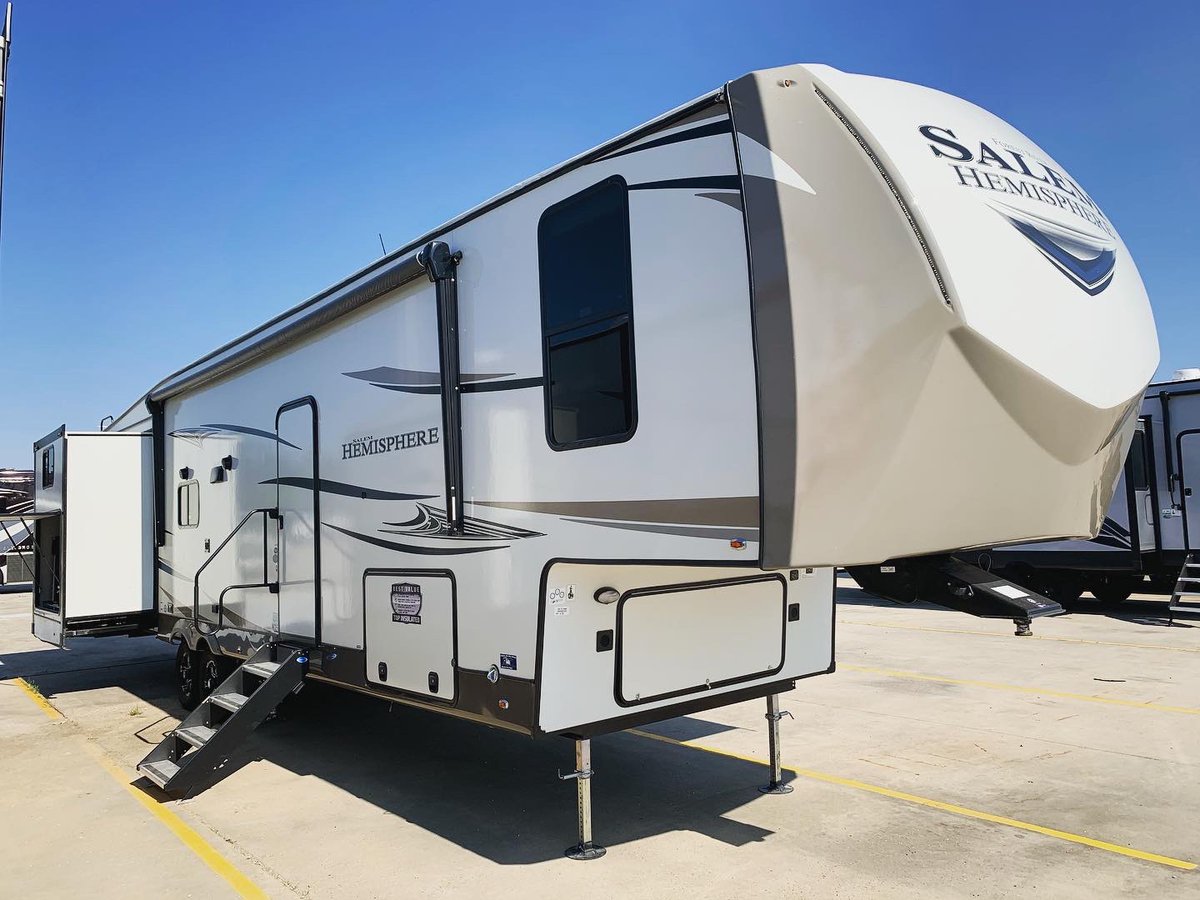 demontrondrvhou's tweet photo. We are pump for today #fifthwheelfriday with the fully loaded 2021 Forest River Salem Hemisphere 356QB!!! With rear bunkhouse, large living area and front bedroom, this is the perfect RV for adventurous families with kids! #wesellfun #rvlife #gorving
https://t.co/s2n93YuWXV https://t.co/PCDk7ecGTI