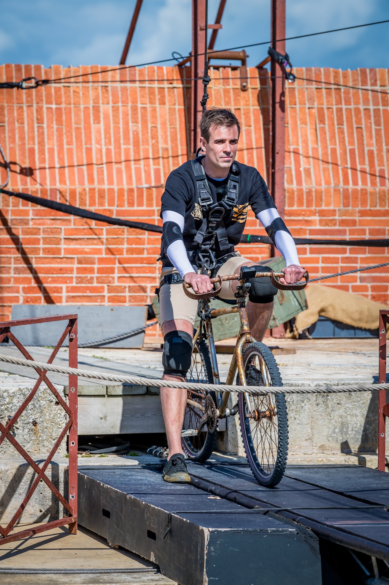 [Spoilers] Présentation > Fort Boyard 2021-01 - EndoFrance (19/06/2021) - Page 4 E4LHFFBWEAU0LID?format=jpg&name=large