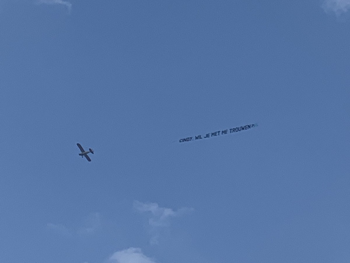 Cindy! Kijk even naar boven 💍 ❤️ #Zuilen