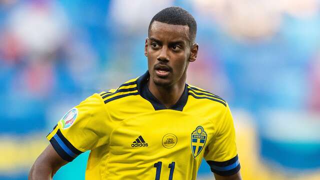 3 points! 🇸🇪 Alexander Isak - what a player! :) Let go! 💪