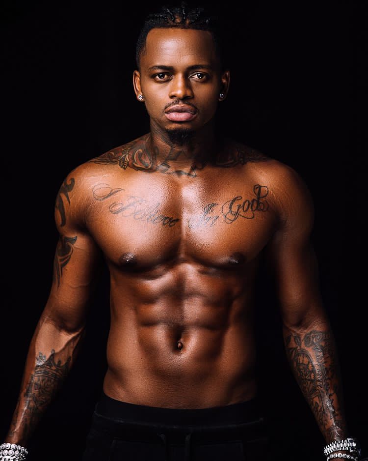 ChibuDuke's tweet photo. π¦π¦π¦KUMEKUCHAπ£β½π₯π₯
@diamondplatnumz JINIπ΅π»π΅π»π΅π»π΅π»π΅π»π΅π»
@diamondplatnumz BET AWARDS 2021
#BESTINTERNATIONALACT
#BETAWARDS2021 #BETAWARDS
@betawards @bet_africa @bet @bet_intl @bet_uk
#wcb4life #baba_tj #wcbfans #diamondplatnumz https://t.co/WyX3bJQTIk