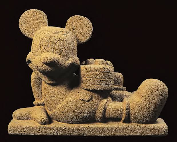 nebula_atolli's tweet photo. Ya están los adornos para el Disneylandia de Tenochtitlán: https://t.co/vuuu4Rwnf8