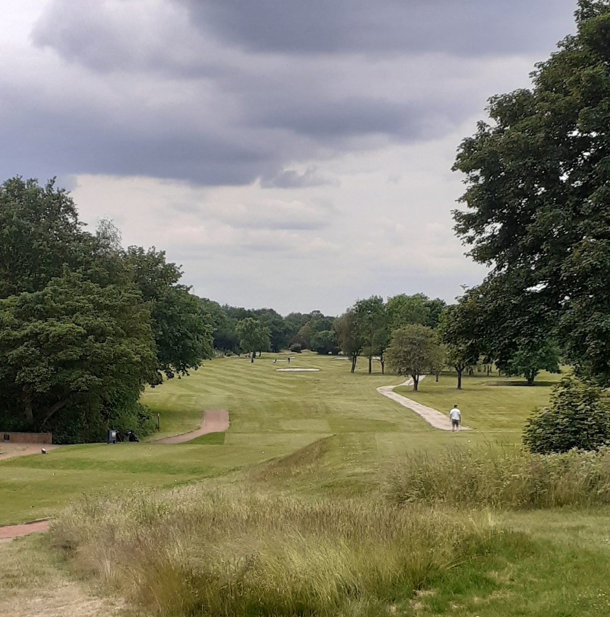 Greens cut, and course set up completed. Bunkers raked, fairways continued, tees finished and strimming work continued. Accuseeded some green areas and plugged some scarred patches. Enjoy your golf everyone. ⛳👍