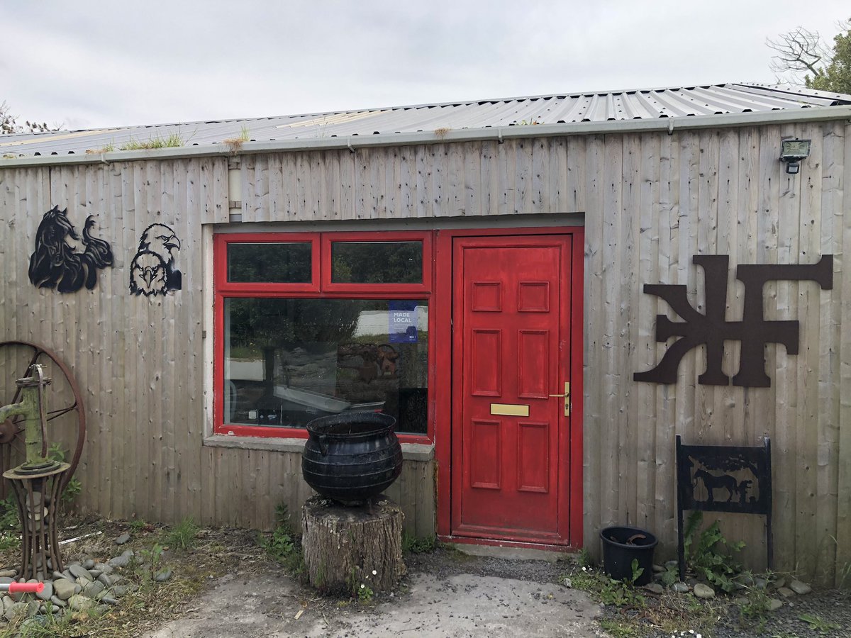skillsmidwest's tweet image. Visited @Kilkee_Forge earlier &amp;amp; met Conor for overview on business &amp;amp; future plans for growth #blacksmith #craftdesign #skills
