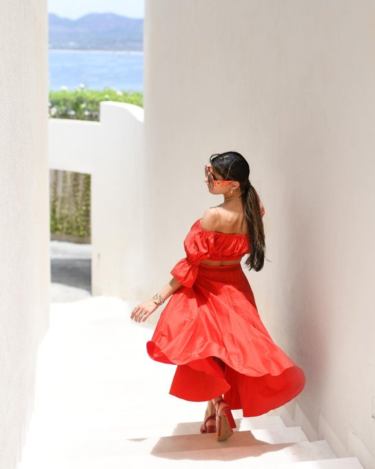 💃🏽❤️&zwj;🔥 https://t.co/om82xLmjqf