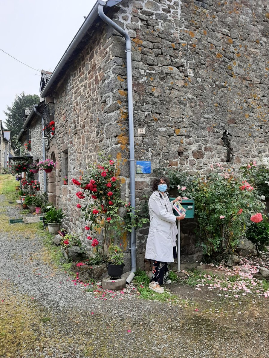 BenoitSohier's tweet photo. La campagne continue jusqu'au bout. Porte à porte cette après-midi à #Tréméheuc, #lanrigan et #bonnemain pour porter nos 90 propositions pour un département + solidaire + écologique et + citoyen.
https://t.co/bzUVSAcPeE
#Départementales2021
#départementales
#combourg
#Tinteniac https://t.co/Y2SOxWKubY