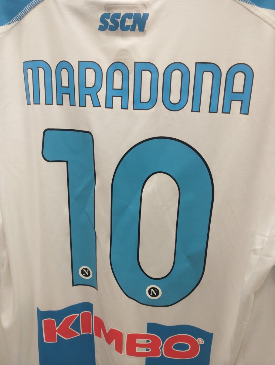Relatoresconvos's tweet photo. ¡Llegó el momento!

Vas a poder ganarte la camiseta original que sacó el Napoli en homenaje a #DiegoEterno

¿La querés? La hacemos fácil😉

1️⃣ Seguinos
2️⃣ Dale RT a este tuit 

‼️El o la ganador/a se anuncia este domingo, aprovechando el #DíaDelPadre 👨‍👧‍👦 https://t.co/DIfS77pB3t