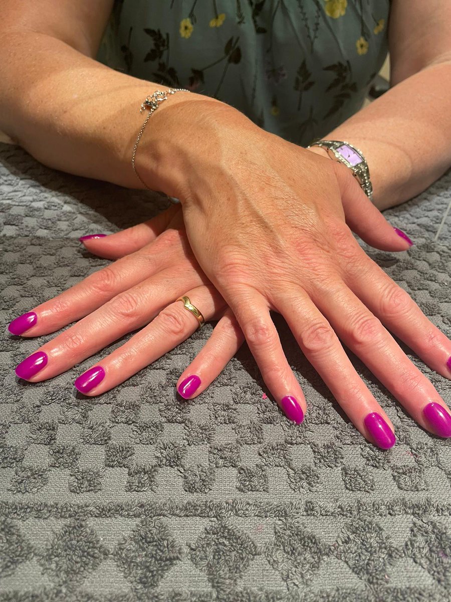 How stunning is this <a href="/IzabelleHammon/">Izabelle Hammon UK</a> Calgel "What a Privilege" colour? 💅 It is a beautiful bright plum/pink that is chip free and cruelty-free!
Please feel free to get in touch with us on 01625 422449 for any enquiries or booking 😊
#gelnail #calgel #ScissorsMacc #Macclesfield