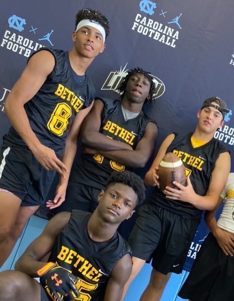 c8nnr's tweet photo. Had a great time at the #UNC 7 on 7 camp with 3 interceptions and 2 td’s on the day8️⃣🔒 @CoachBateman @drebly_32 #BeTheOne https://t.co/03XmGLkGPa