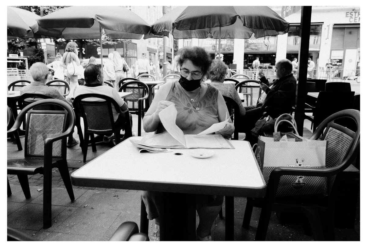 maelsgn's tweet photo. la rue @fujifilmfrance #fujimag #fujifilm https://t.co/HCkNWFAmhw