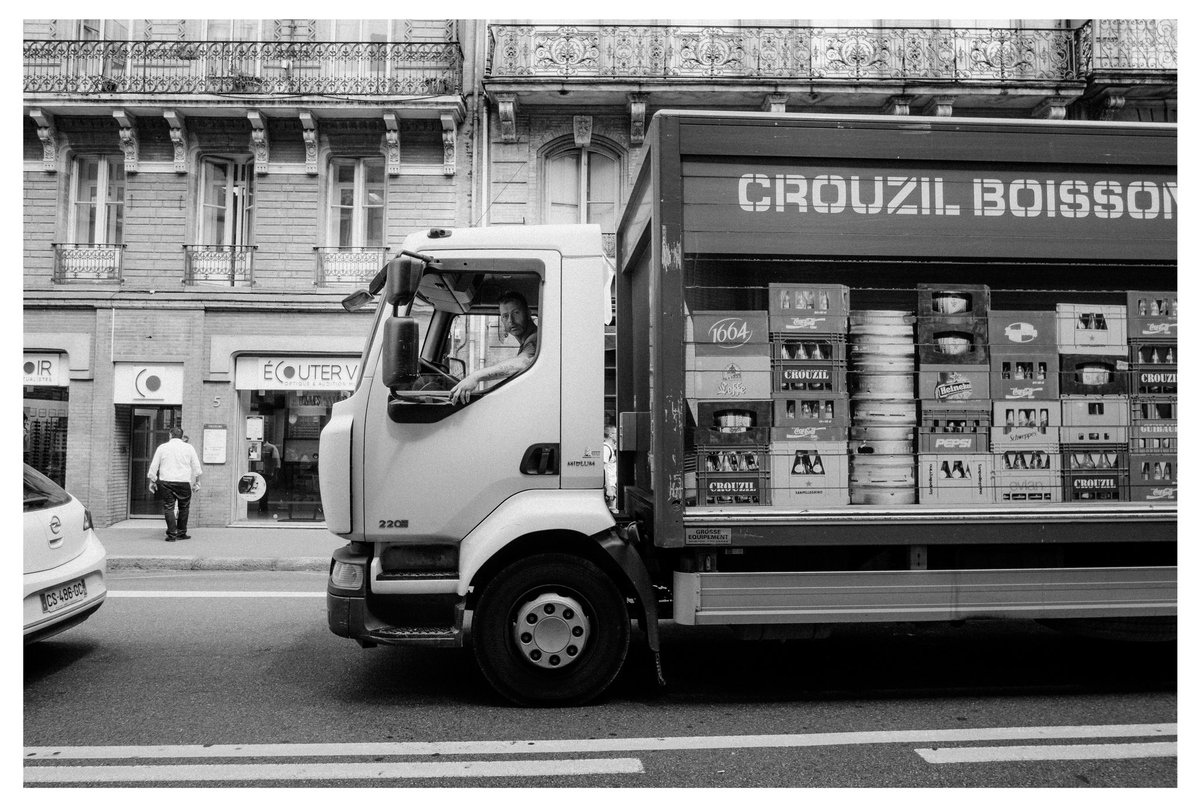 maelsgn's tweet photo. la rue @fujifilmfrance #fujimag #fujifilm https://t.co/HCkNWFAmhw