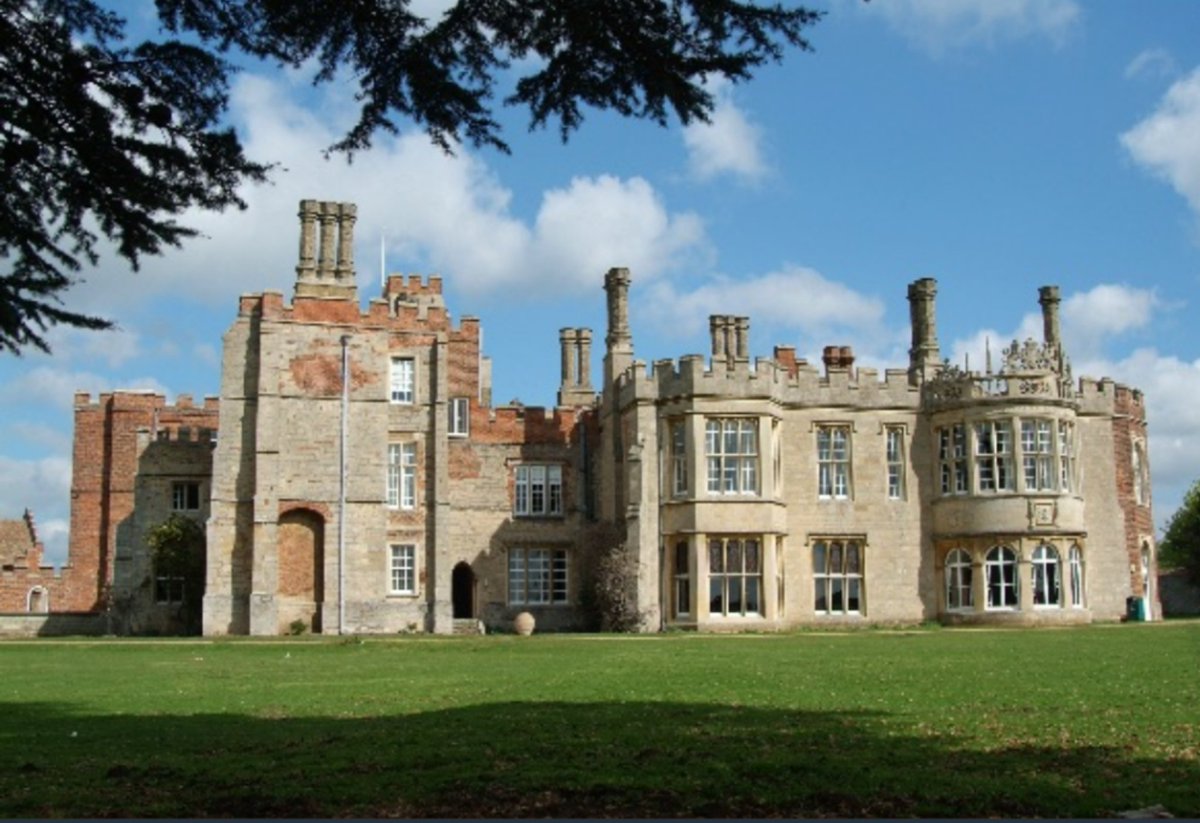 Hoping to join us in September from another school? We will be running tours for you throughout July so you can get to look around our beautiful site and meet the key staff. Information on how to book a tour will be released soon. #welcometoHBK #lookingforwardtomeetingyou