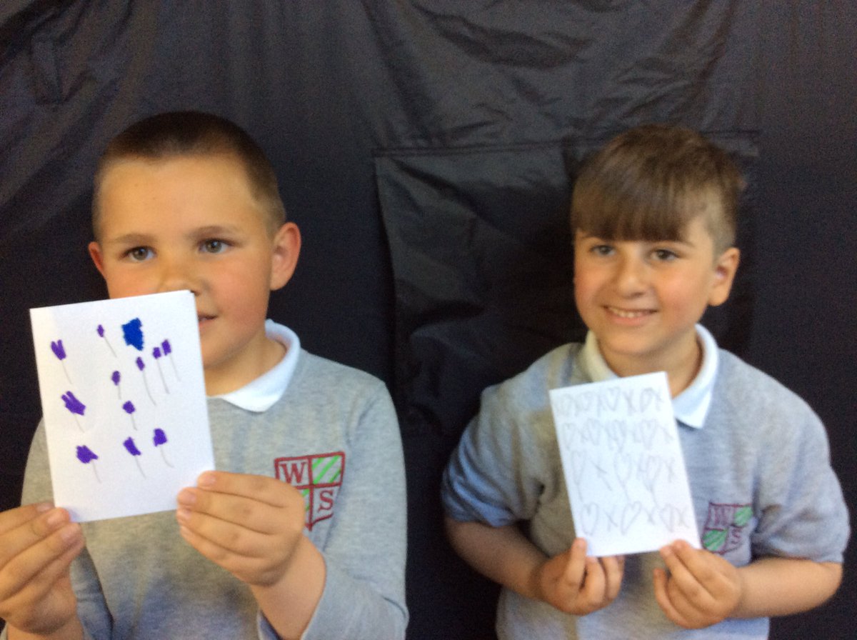 room3P2's tweet photo. Exchanging compliments and friendship cards in class today. We had lots of kind words to say about one another. @woodside_school https://t.co/XSHSKqKyJn