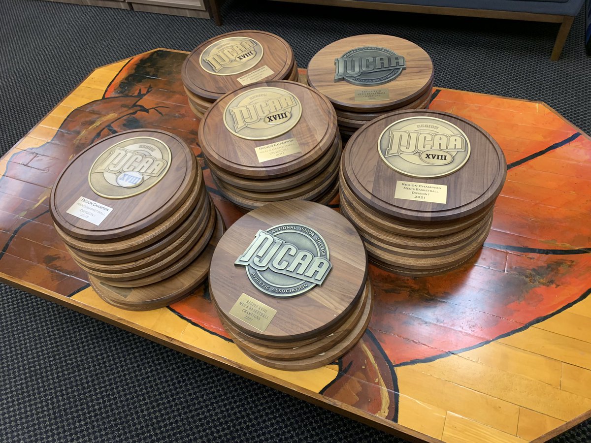 CSI_MBB's tweet image. WHY CSI⁉️
⚫️30 Region XVIII Championships
🟡3 National Championships
⚫️40 All-Americans
🟡1,535 W’s - The Most in D1 NJCAA
#LIVEORDIECSI