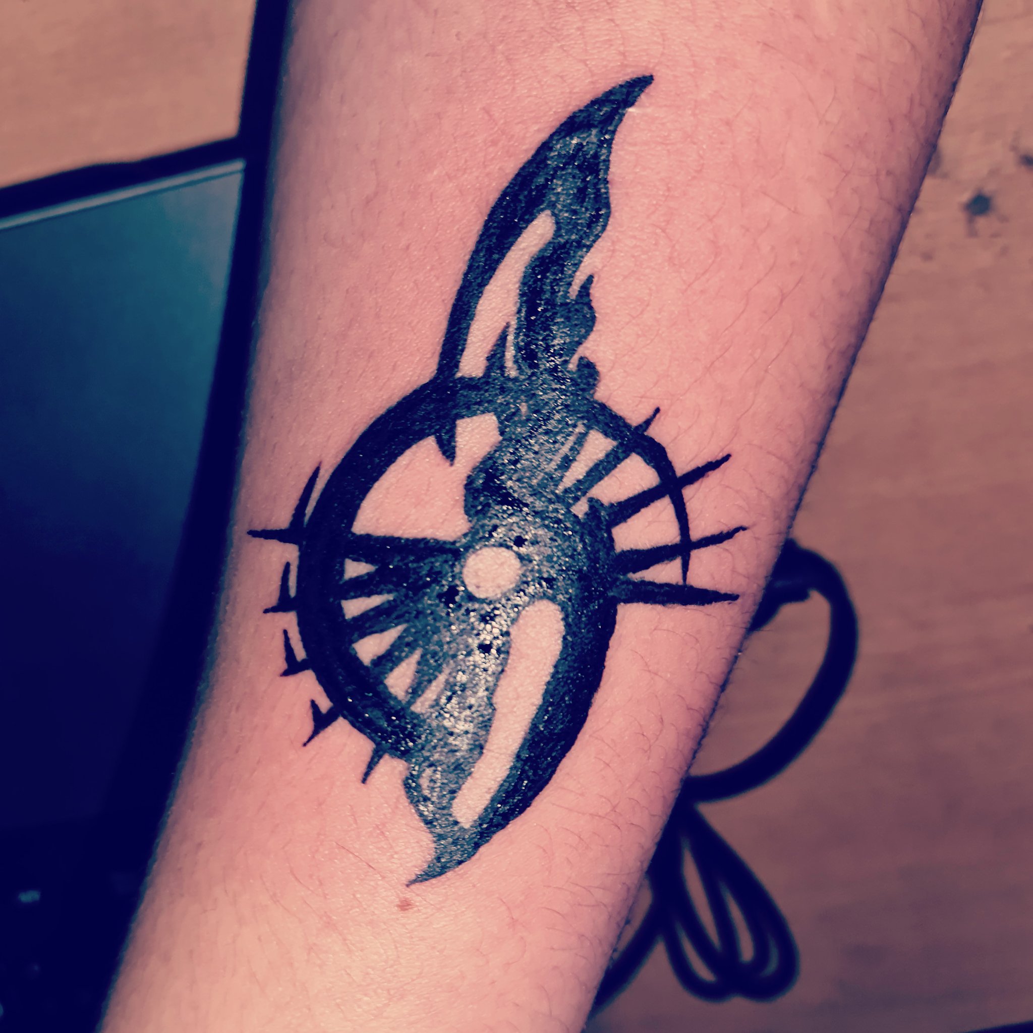 𝕿𝖍𝖊 𝕻𝖗𝖔𝖋𝖊𝖘𝖘𝖎𝖔𝖓𝖆𝖑 𝕻𝖊𝖗𝖛𝖊𝖗𝖙 on X: "Rune of Beginning,  Suikdon 2 #tattoo #suikoden2 #rune https://t.co/JSxNGew8XG" / X