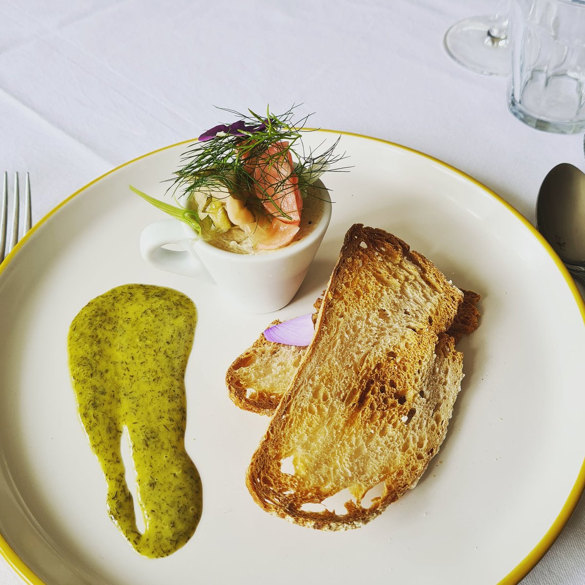 Potted smoke mackrel and Horseradish parfait, Sourdough Crisp, sweet and sour reddish and Cucumber salad, Dill emulsion 

#farthingshotel #hatchbeauchamp #taunton #somerset #parfait #mackrel #seafood #starters #menu