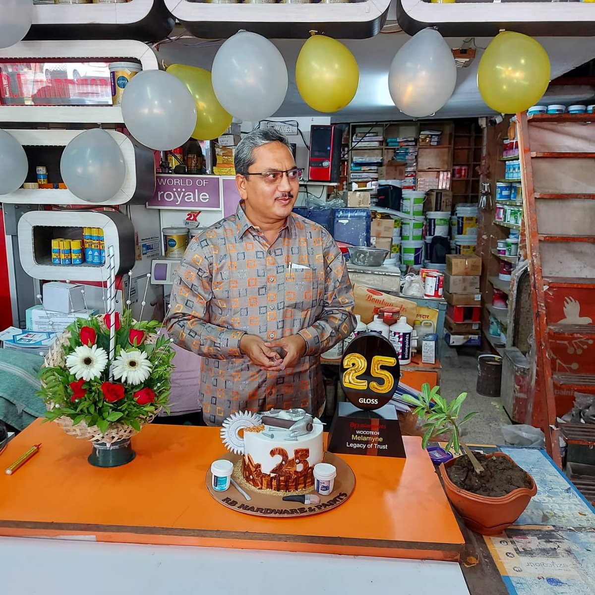 rbhardware's tweet photo. 25th Anniversary celebration at @rbhardware_paints ..
@asianpaintsviroprotek 
@asianpaints 
@birla_white 
@fevicolkajod 
@fevikwikindia https://t.co/6gOP5hdtaG