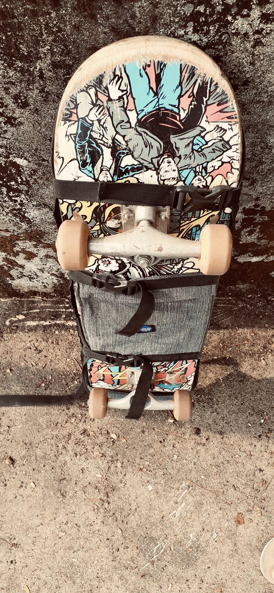 AkhilMA34203859's tweet photo. Denim Skating Board Bag.
Recycled #levis denim jeans. #levispride #nft #NFT #NFTCommunity #skatetwitter #skateboard #skateboarding #skatergirl #jeans #recycled #recycling #recyclable https://t.co/8fDR9siKiQ