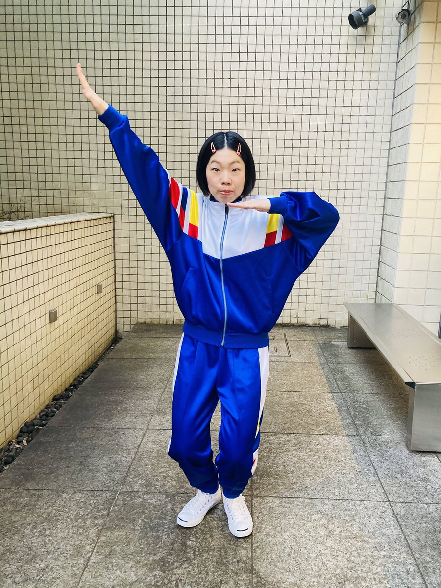 uraji_nuno's tweet photo. 松坂さん井浦さん麻生さんを筆頭に #あのキス チームの絶対良い作品作るぞ！という激アツエネルギーが毎日ばちばちキラキラしている現場でした。
最高で最強のスーパーゆめはなの先輩方と共に、李善善として、モモチを応援できて本当に幸せでした！
ありがとうございました！
#あのときキスしておけば https://t.co/8dLEXTIFZF