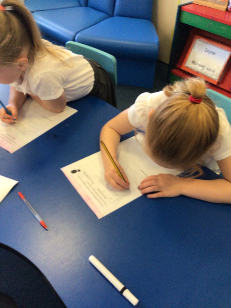 PontRichards's tweet photo. We have been comparing and ordering by length and height. The children had lots of fun using various non standard measures to toys and even each other! https://t.co/CiCrrZefhD