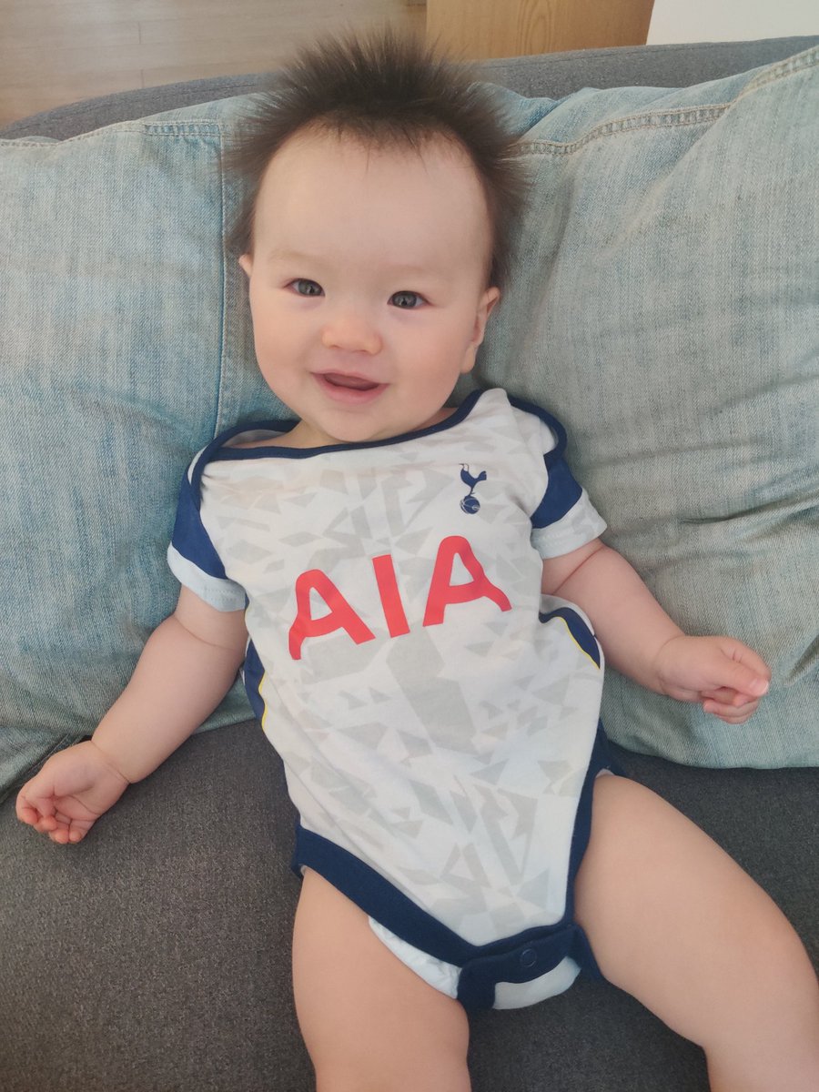 Donate to Street League, or I will continue to buy this guy spurs shirts #streetleagueshirtswap @Street_League streetleague.co.uk/support-us/mak…
