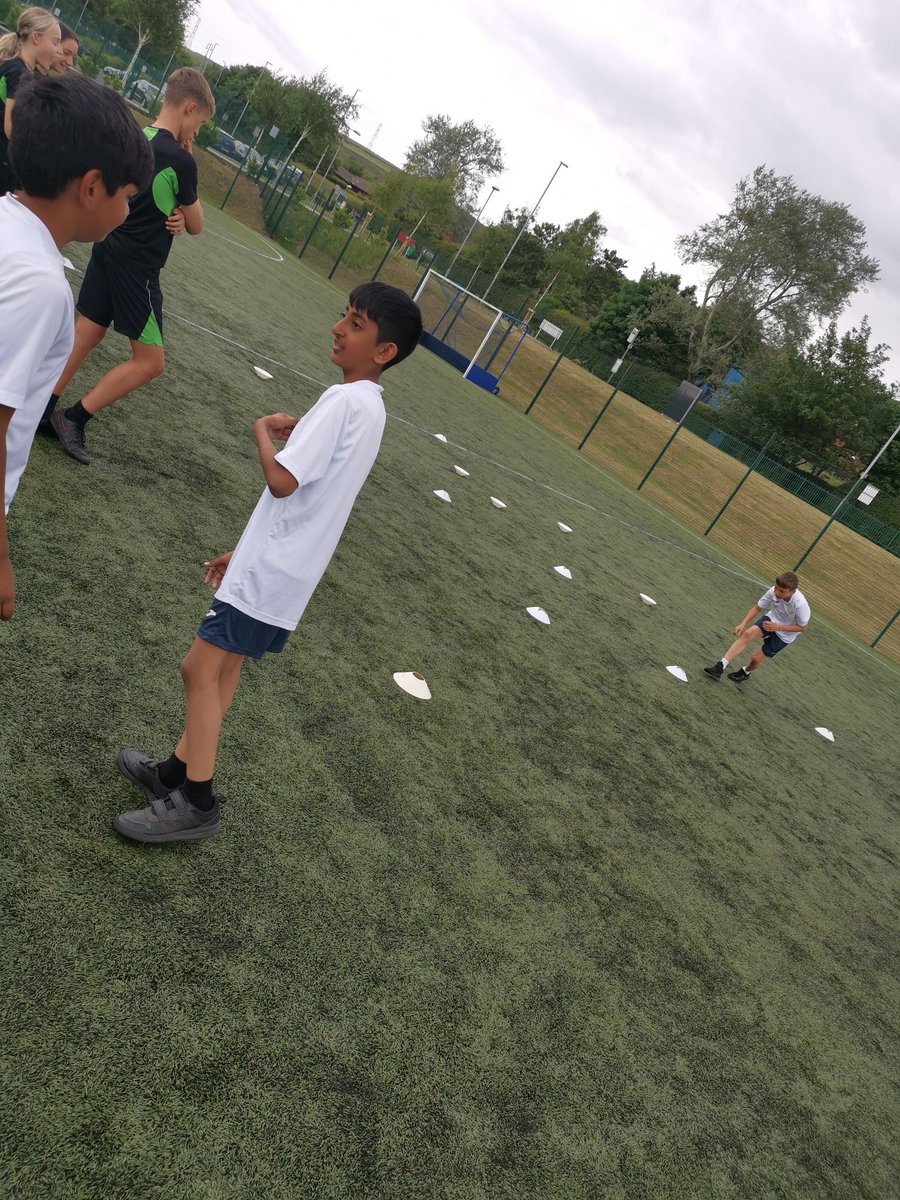 Broadfield PE tweet media