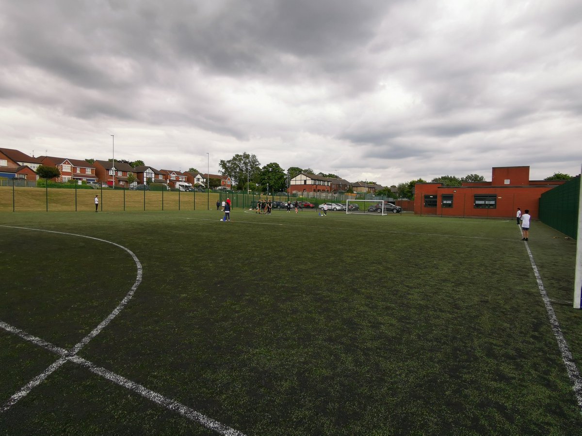 Broadfield PE tweet media