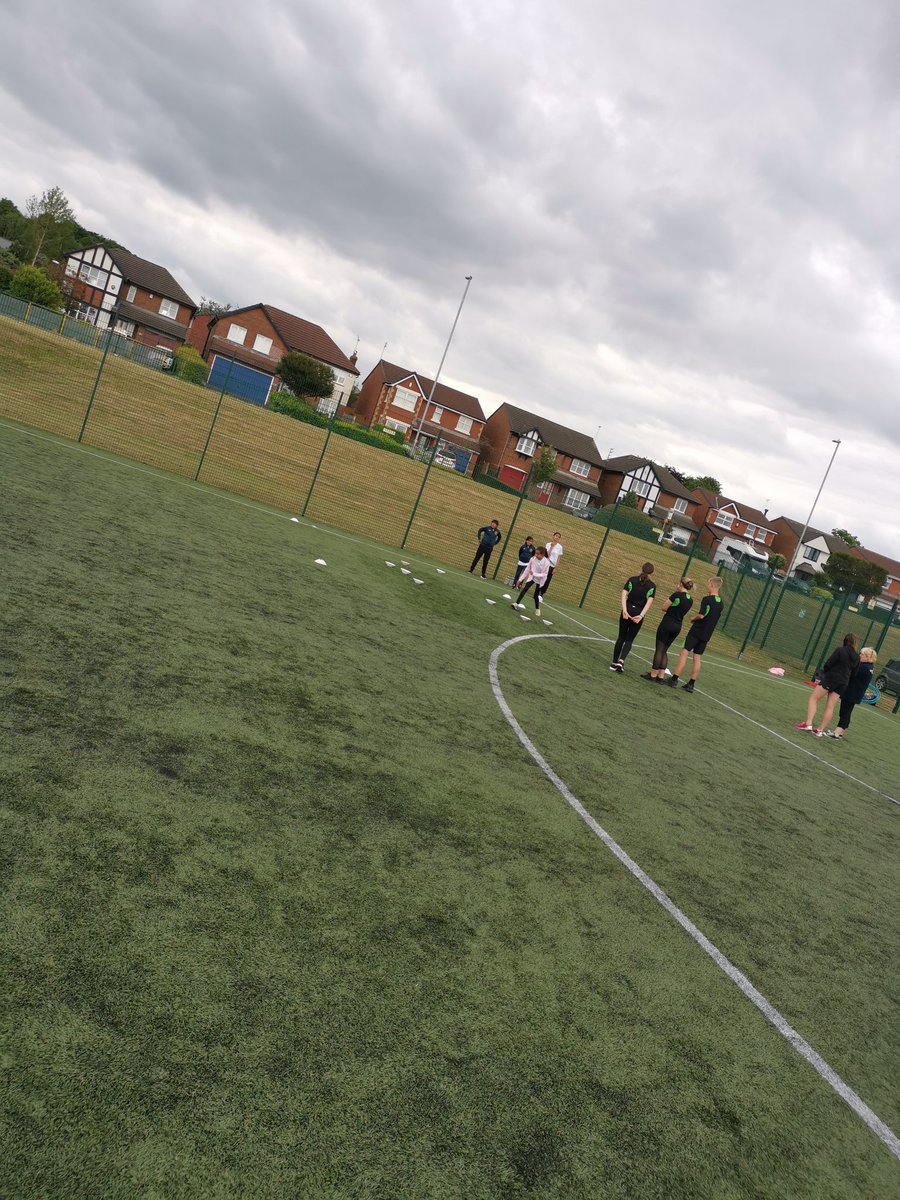 Broadfield PE tweet media