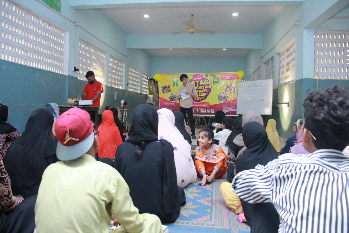 mahin_baloch's tweet photo. 5th day of Summer Camp 2021 ❤️
Online earning from home workshop conducted by Fahad Khattak (YouTuber)
#summercamp2021
#work_for_humanity
#Work_for_Change
#mistagh_foundation
#Mistagh_Family https://t.co/jCRKrr8oMU