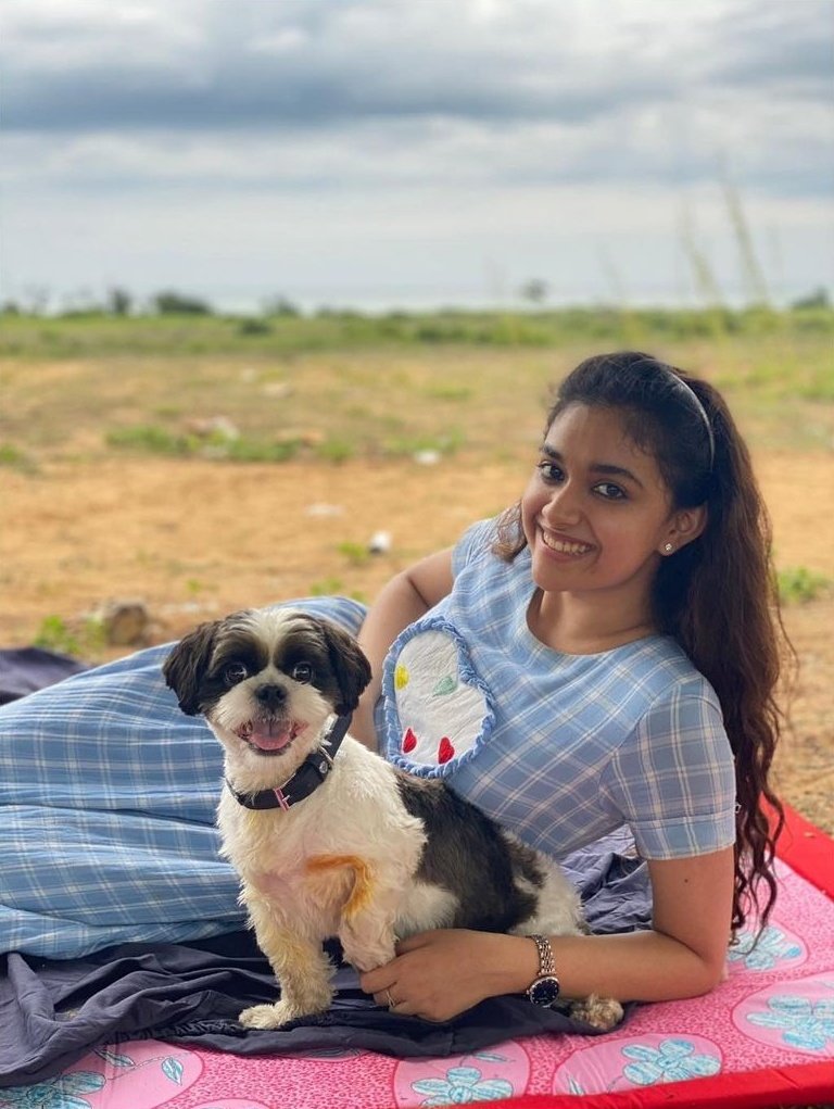 iam_strganesh's tweet photo. |￣￣￣￣￣￣￣￣￣￣￣￣￣￣| 
  @KeerthyOfficial I Love You 🙈
 |＿＿＿＿＿＿＿＿＿＿＿＿＿＿|
                    \ (•◡•) / 
                      \        / 
                        ——
                       |     |
                       |_   |_ https://t.co/KEh0702K9i
