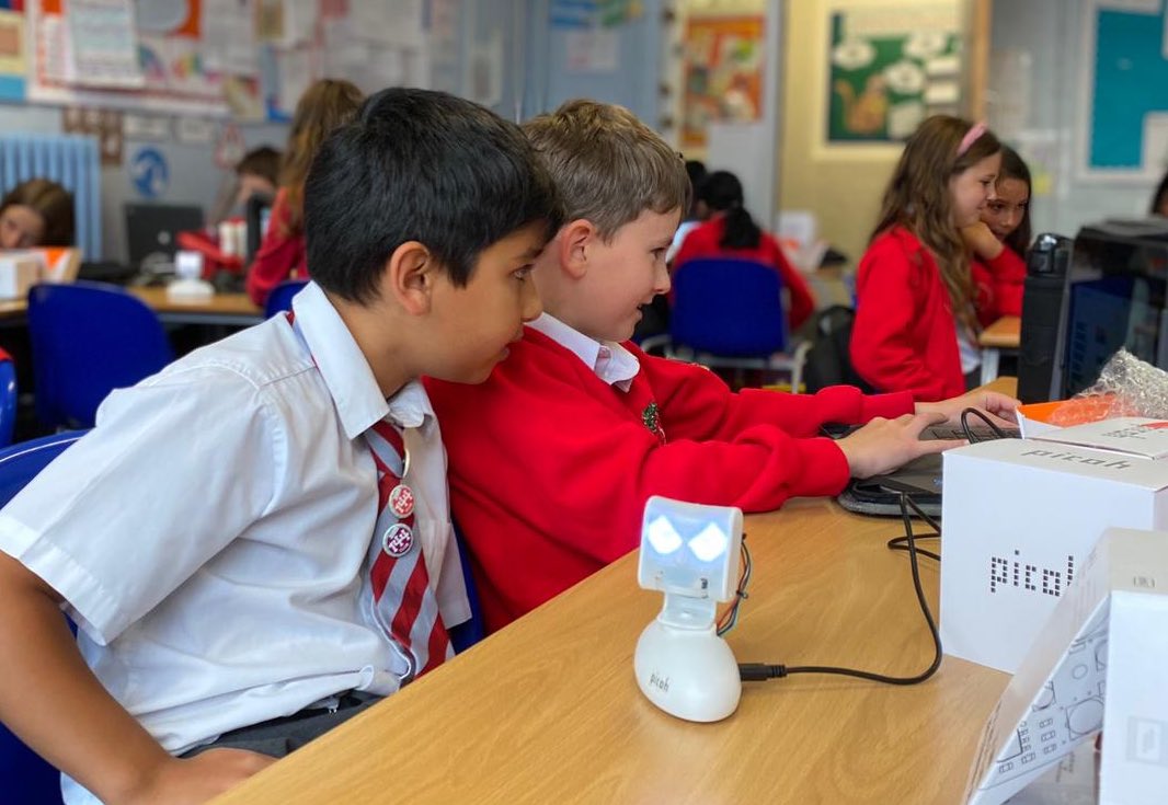 CCJacademy's tweet photo. 5C ended the week by taking part in the @LGfL #PicohPilot with @MrsShirley8. The children enjoyed using programming their Picohs, making them move &amp; talk. Well done Year 5. 🤖 https://t.co/PXSJYL5RBZ