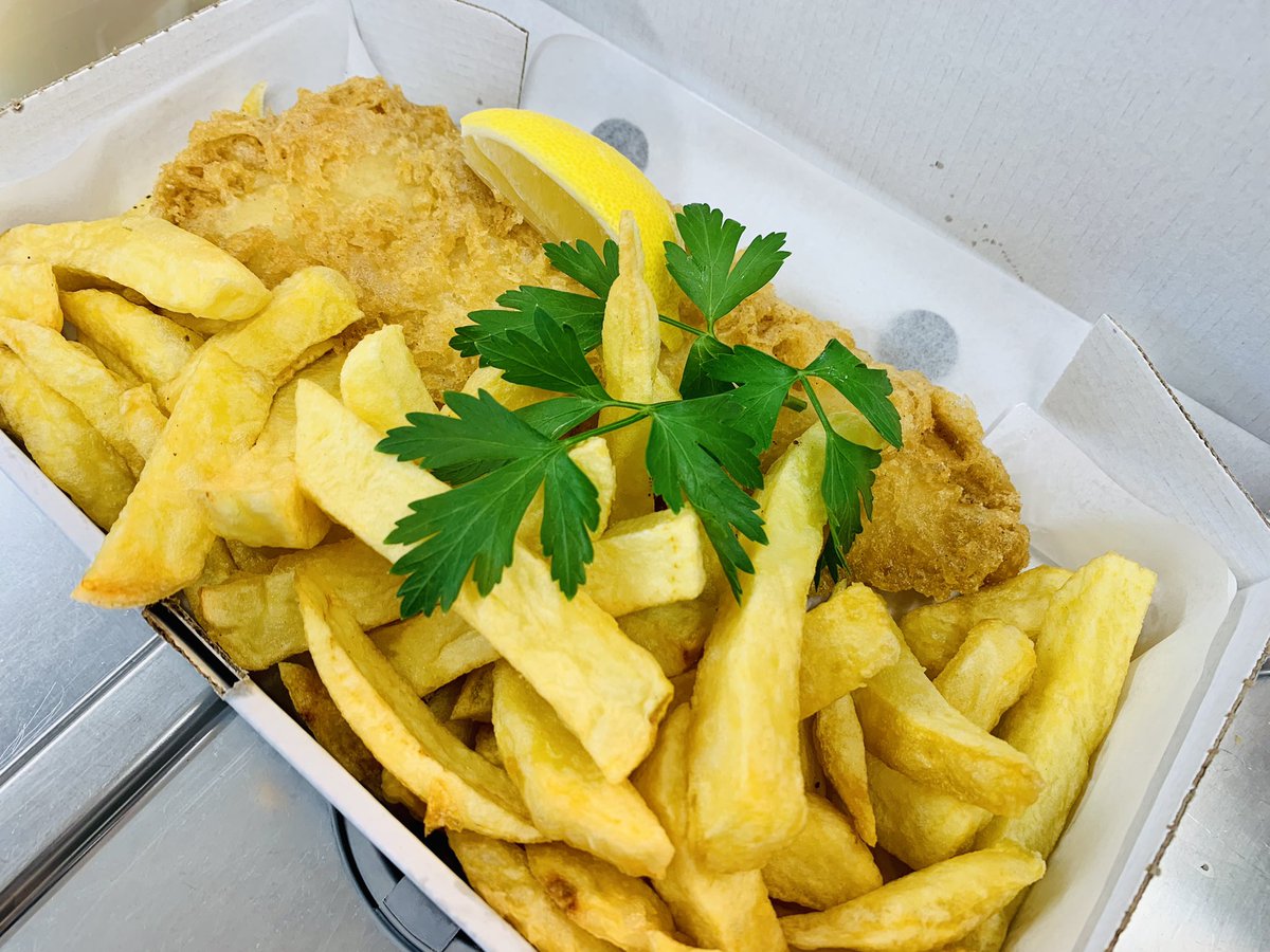 ElseFishy's tweet photo. With a big game kicking off at 8 this evening why not ‘ Keep it British’ just like the football &amp; choose fish &amp; chips for tonight’s dinner! And don’t forget which ever side your on Mushy peas or Curry sauce, they are both winners to us😉 #keepitbritish #lovefood #fishnchips https://t.co/h6cNgXKtYI