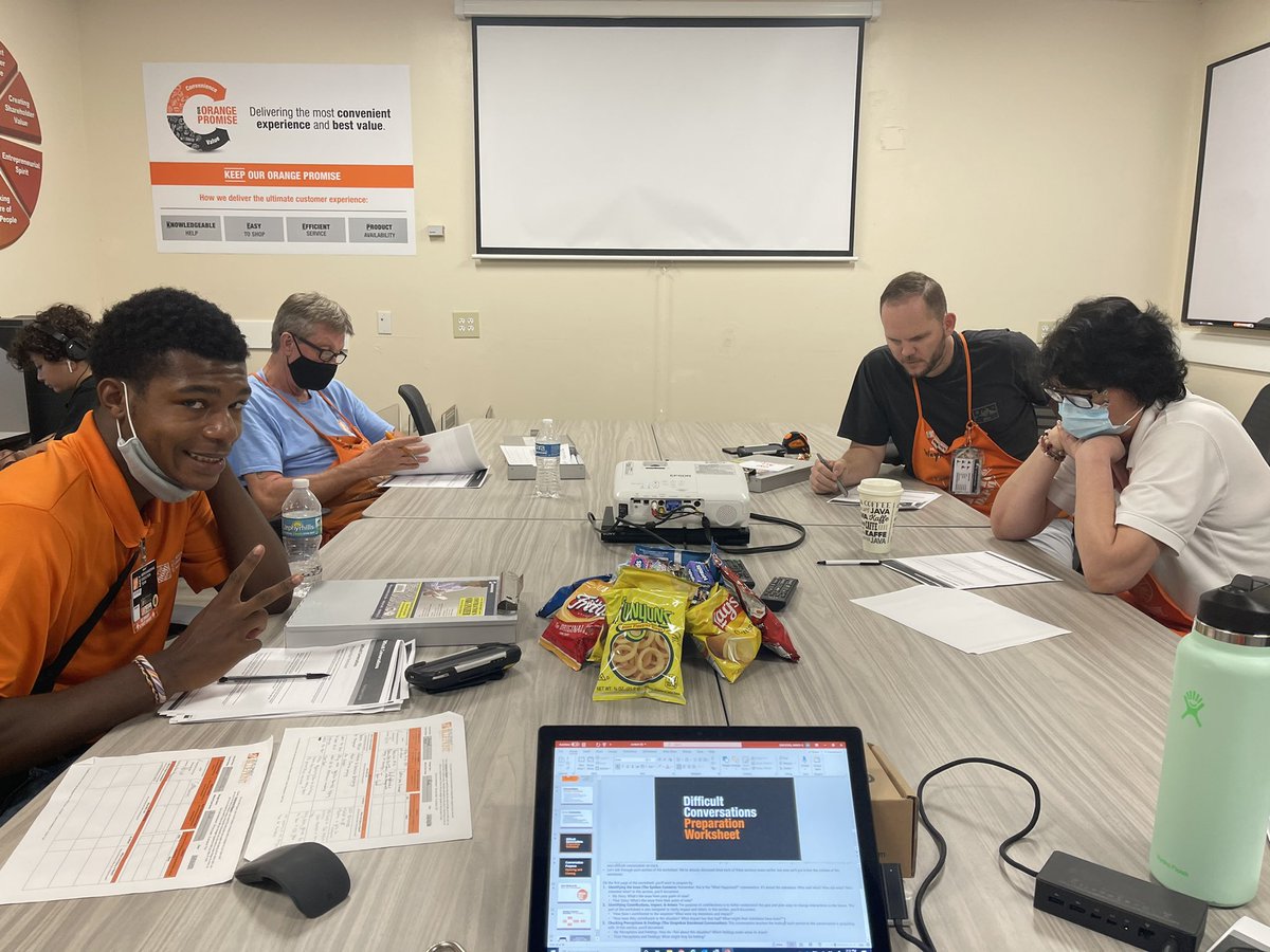 6327- Third Bright Future Class with these Future Leaders of Home Depot!!! Way to go  !!@BrettTHD <a href="/heidihorupp/">Heidi Rupp</a> <a href="/RBDuplessis/">Randy B Duplessis</a> <a href="/gleeramirez/">Glenda Lee</a>