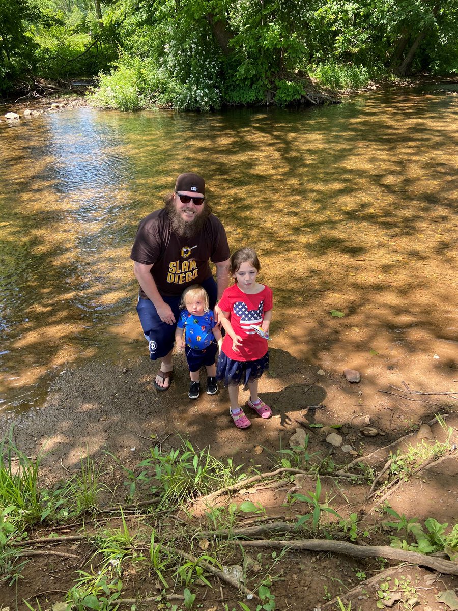 thechrissweet's tweet photo. If this hits your timeline I humbly beg you take a second and vote for me at the link below so I can win some stuff! Please! The picture is so you know which one is me. #padres #dmv #contest https://t.co/dLtuVBzGJp https://t.co/EETwayrW1m
