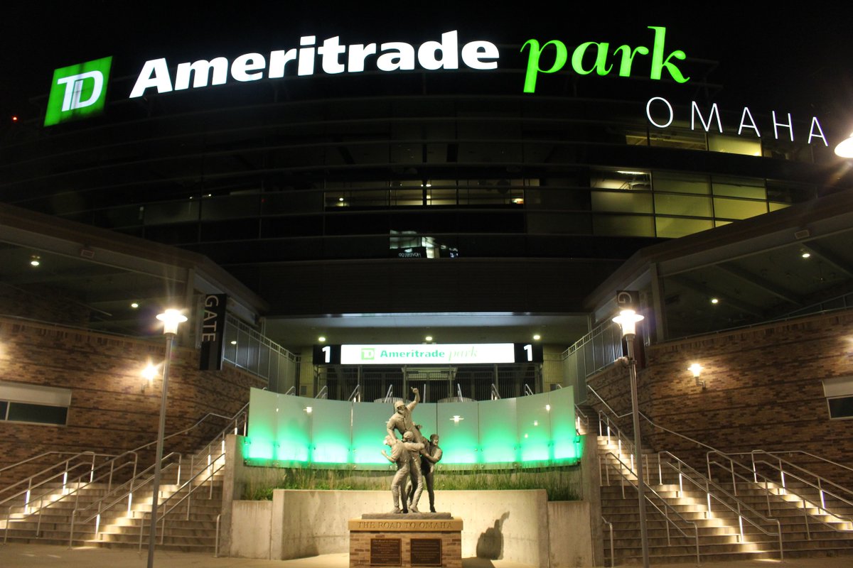 OPPDCares's tweet photo. POWERING THE CWS: Electricity is a vital part of the College World Series—from hot dog warmers to TV satellite trucks to the lights on the field. Our goal is to ensure the country's premiere college baseball event never goes dark. https://t.co/TEW62fJJUE