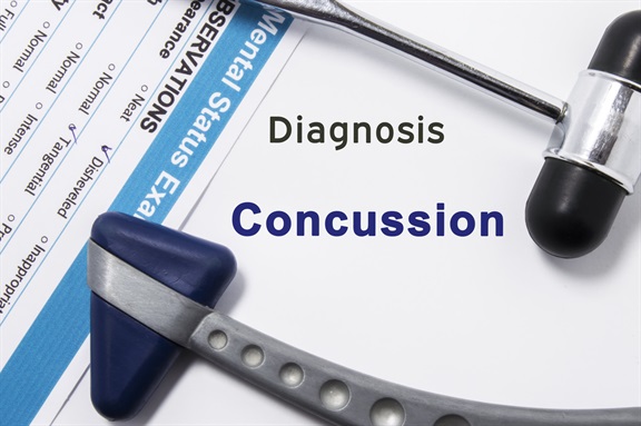 NeurologyToday's tweet photo. In #concussion patients #whitematter #hyperintensities do not correlate with symptoms and offer no insight for treatment.#NeuroTwitter #neurology @AANMember @uthsc @TeenaShettyMD https://t.co/Uvc9dF9vXG https://t.co/2bHVMXDAdY