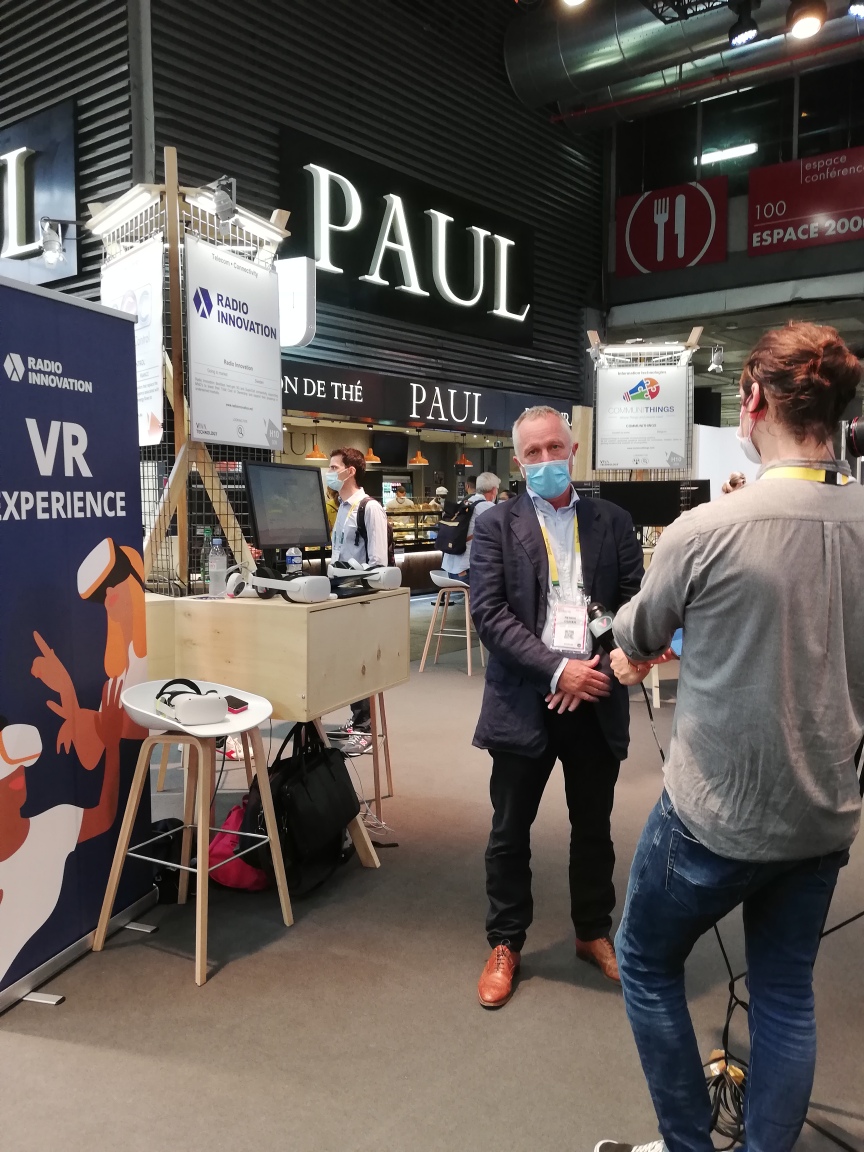 OrangeFabFr's tweet photo. 👏Edition #Vivatech2021 :
Rendez-vous business sur le stand @orange pour les #startup accélérées via le programme #5G
@skyboy_overlap @RI_Sweden @SpectroComms #SGC
#OrangeStartup #OpenInnnovation #OrangeFab https://t.co/SupVO6rUB7